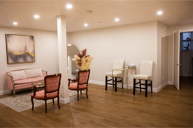 Luxe Lounge at Empey Estates Wedding Venue